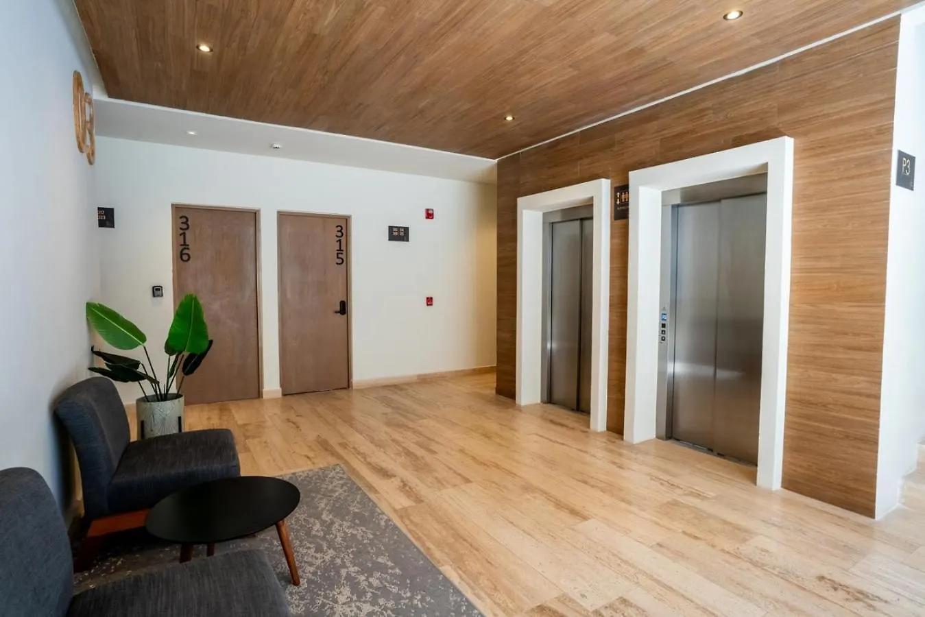 Cozy & Central Apt W/ Rooftop Infinity Pool & Gym 普拉亚卡门